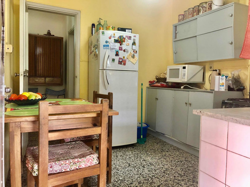 Venta Casa De 3 Dormitorios Sobre Avda. Salto.