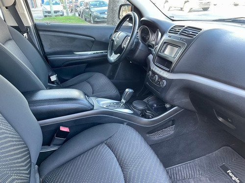 Imagen 9 de 12 de Dodge Journey 2.4 N Sxt 7p 2012