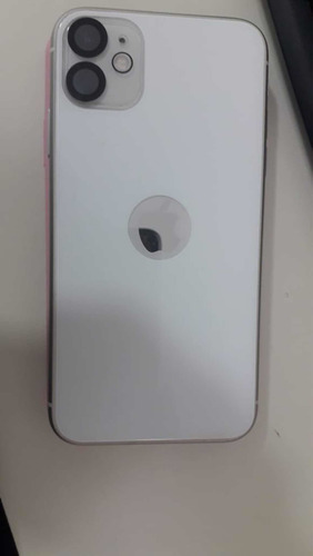 Imagem 1 de 4 de iPhone 11