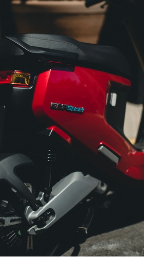 Imagen 6 de 15 de Moto Electrica Scooter Nuuv M+ Sport Bosch Litio Panasonic