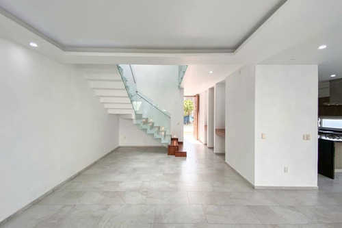 Imagen 4 de 14 de Casa Nueva Muy Amplia En Coto A 5 Minutos De Plaza Andares