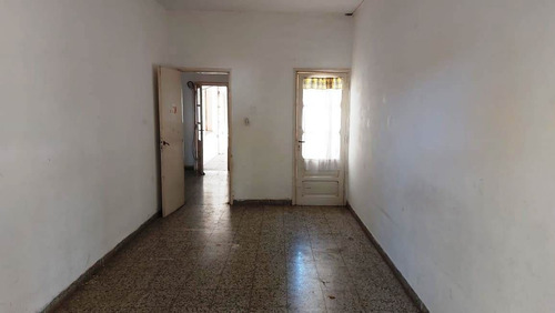 Casa Centrica En Alquiler Y/o Venta En #trenquelauquen