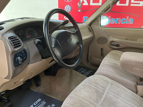 Imagen 5 de 15 de Ford F-150 1998 Xl Cab Y Med V6