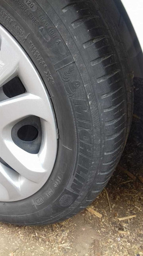 Imagen 4 de 9 de Ford Fiesta Max Eige