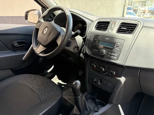 Renault Logan 1.6