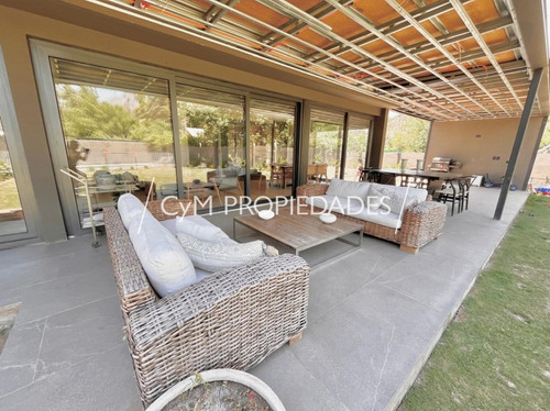 Valle Escondido / Condominio Exclusivo