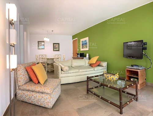 Apartamento En Alquiler De Temporada De Dos Dormitorios, Playa Mansa