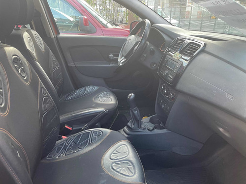 Imagen 9 de 10 de Renault Stepway 1.6 Privilege 105cv