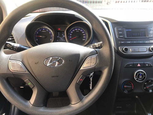 Imagem 9 de 10 de Hyundai Hb20 1.0 Confort Plus