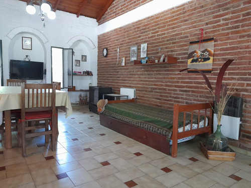 Venta Casa Quinta 3 Amb 2 Lotes Con Piscina