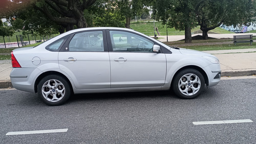 Ford Focus 2 2.0 Ghia At