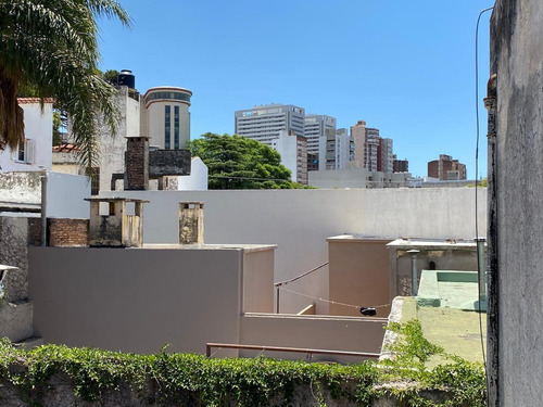 Venta Casa - Alto Cofico - 3 Dorm. - 4 Baños - Apto Crédito Hipotecario - Lugar Para Consultorios En Planta Baja