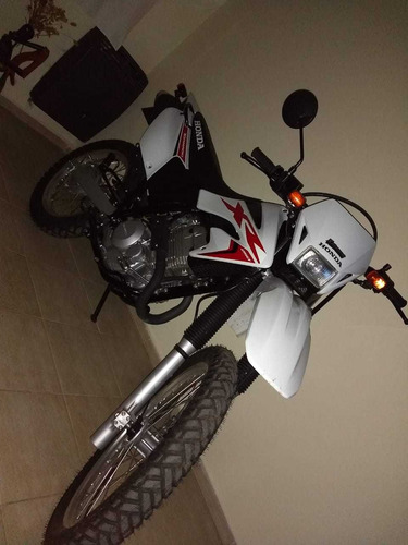 Imagen 2 de 5 de Honda Xr 250 Tornado 2019
