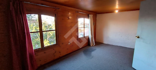 Casa En Venta De 3 Dorm. 2 Baños En Maipú