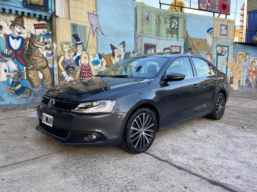 Volkswagen Vento 2.0 Sportline Tsi 200cv Bi-xenon 2015