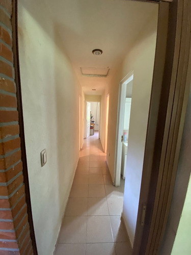 Casa Con 3 Habitaciones Y 2 Baños