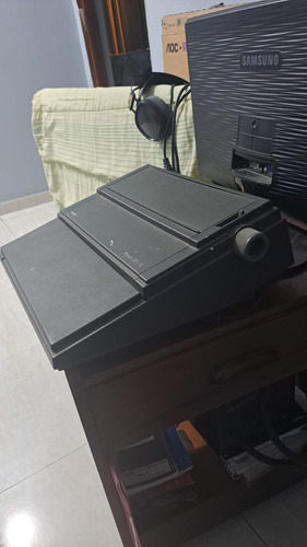 Máquina De Escrever Elétrica Olivetti Praxis 201.ii (Usado)