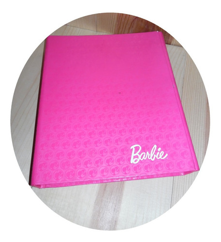 Carpeta Con Compartimientos Para Ropa De Barbie