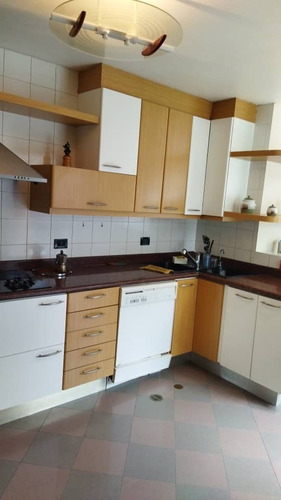 Imagen 7 de 14 de Alquilo Casa 350m2 5h/6b/8p Colinas De Tamanaco 6189