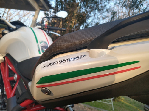 Benelli Tnt 300