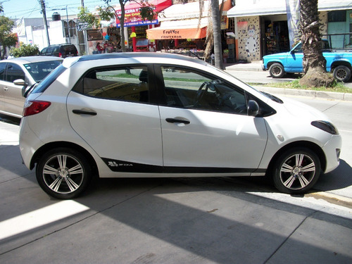 Imagen 8 de 15 de Mazda 2