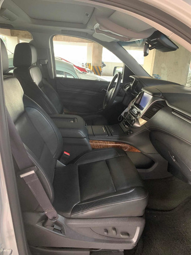 Imagen 8 de 13 de Chevrolet Suburban 2016 5.3 Ltz 4x4 Mt