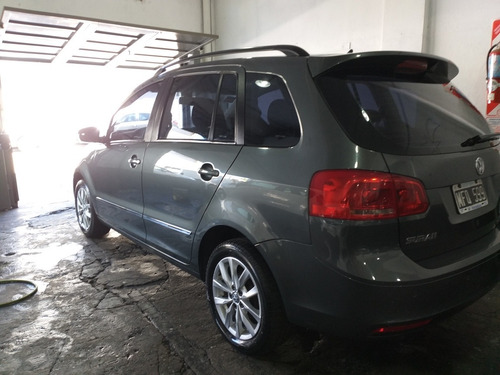 Volkswagen Suran 1.6 Highline 101cv 11c 2013