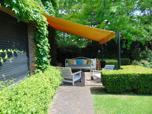 Imagen 24 de 30 de Casa 4 Dormitorios En Venta-, Sobre 911 M2 De Lote. Las Lomas-golf. San Isidro.