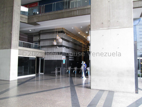 Local Comercial De 863m² En Alquiler(en Obra Gris) En El Centro Comercial El Recreo Mls #24-10084 