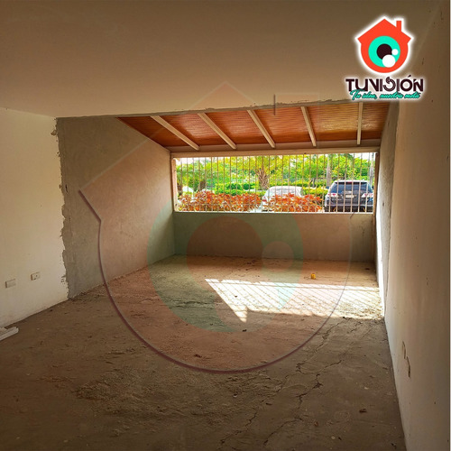 Apartamento (obra Gris) En Residencia Casa Suite, Planta Baja (pb), Urbanización Vista Linda, Charallave, Miranda