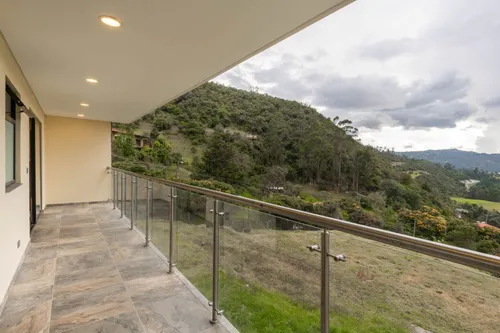 Casa En Arriendo/venta En La Calera. Cod V17962