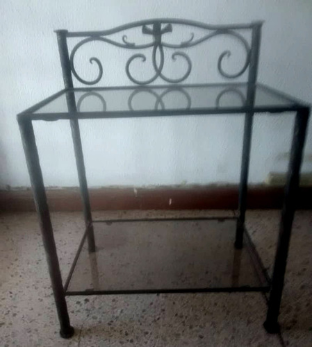 Mesa De Hierro Forjado Con Vidrio