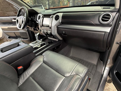 Toyota Tundra 2016