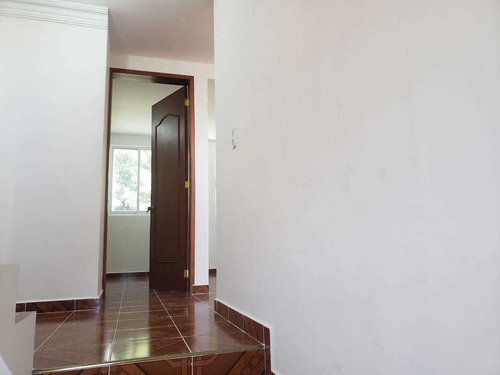 Imagen 12 de 14 de -frente Fracc. Santa Elena, Panotla, Vendo Casa Nueva, $975,000.00