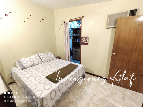 Inv Ataf Vende Casa En Guatire-castillejo, Conj. Res. Castejón