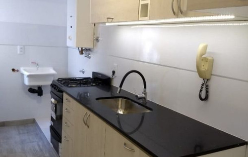 Imagen 8 de 12 de Departamento Dos Ambientes A La Calle Reciclado