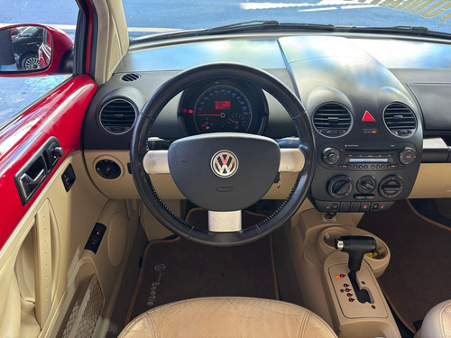 Volkswagen New Beetle 2.0 3p Automática