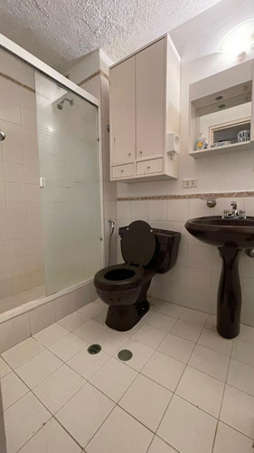 Apartamento En La Guaira Con Piscina