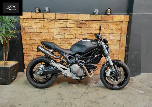 Ducati Monster 696 2010
