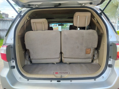 Imagen 10 de 12 de Toyota Fortuner Sr