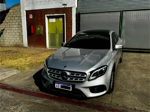 Mercedes-Benz Clase GLA 1.6 Gla250 Amg-line 211cv