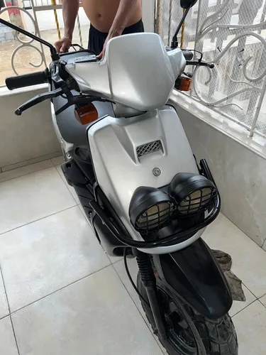 Bws 100 2t Recién Pintada No Le Duele Nada