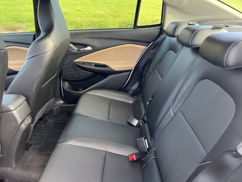 Chevrolet Onix plus 1.0 Premier Turbo Aut. 4P