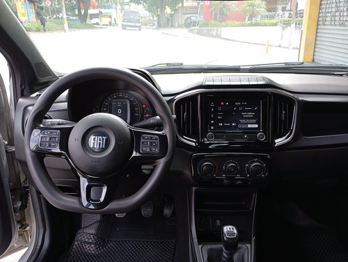 Fiat Strada 1.3 Freedom Cab. Dupla Flex 4p
