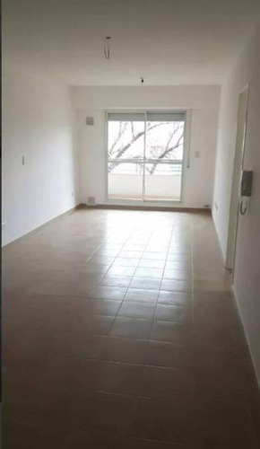 Imagen 3 de 9 de Se Vende Departamento Impecable Con 3 Dormitorios