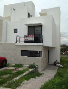 Casa Amueblada En Renta En Cumbres Del Lago Juriquilla