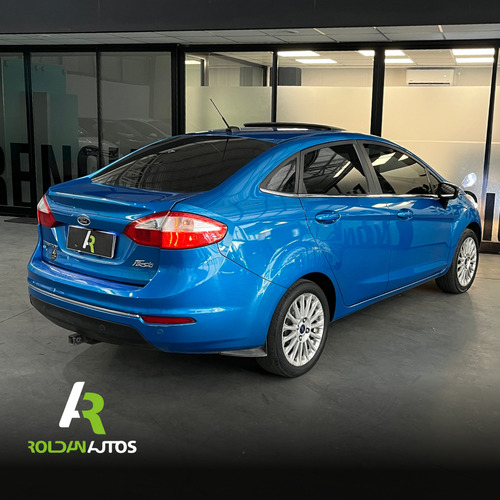 Ford Fiesta Kinetic 1.6 Titanium Powershift 120cv