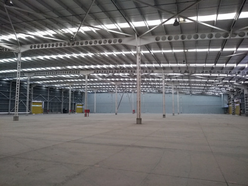 Bodega Industrial En Centro Logístico - San Bernardo.