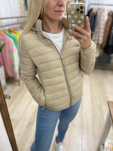 Imagen 8 de 10 de Campera Ultralivina Corta S/ Pluma Mujer The Big Shop Rosa