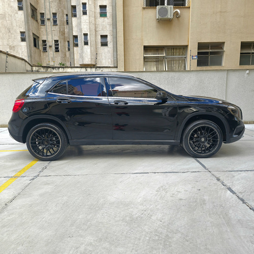Mercedes-Benz Classe GLA 1.6 Enduro Turbo Flex 5p